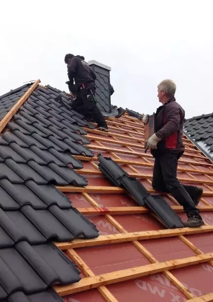 Betrouwbare dakdekker voor het vervangen van uw dak in Maastricht