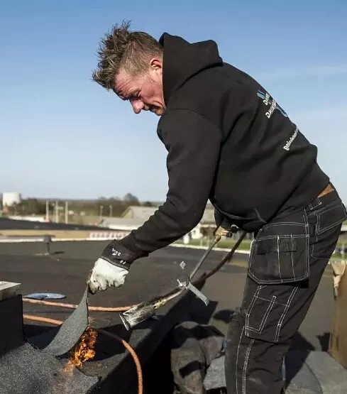 Voorkom schade met daklekkage reparatie in Maastricht